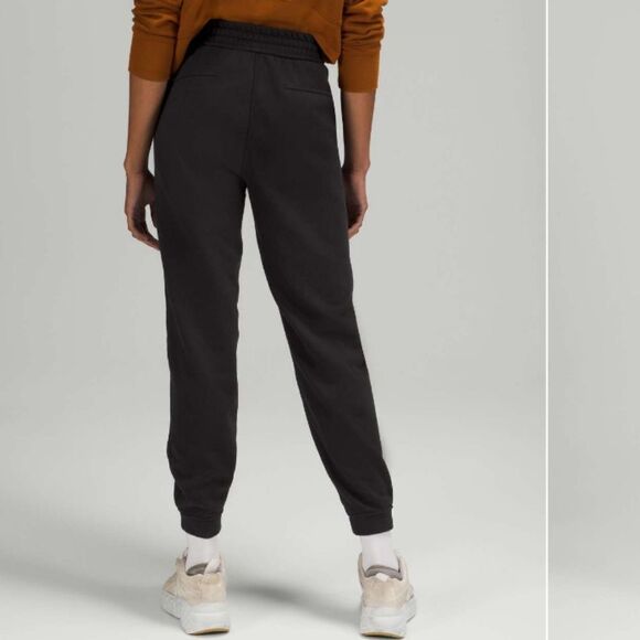 Lululemon Loungeful High-rise Jogger Black fleece cozy warm size 6 - Picture 7 of 12